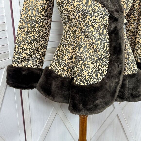 Newport News Vintage Embossed Faux Fir Trim Leather Princess‎ Swing Coat Small - Picture 5 of 15